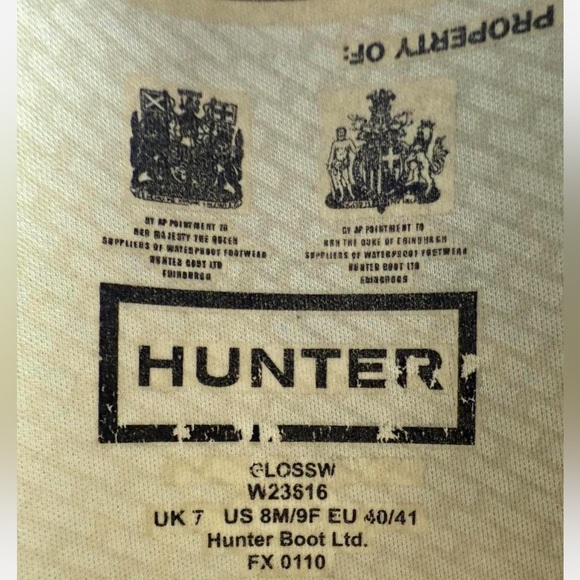 Hunter Classic Black Gloss Waterproof Boots - Picture 6 of 6